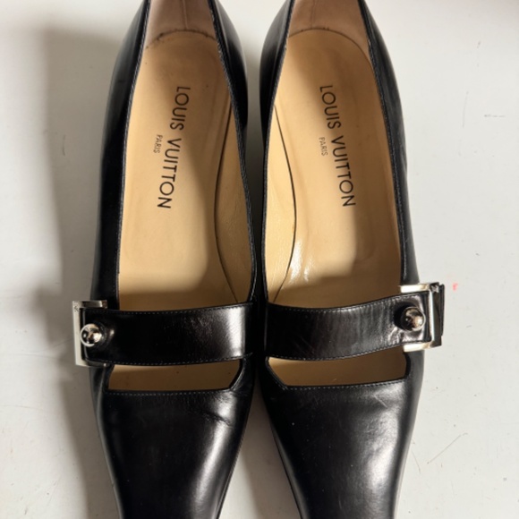 Louis Vuitton Low Heel Shoe - Picture 1 of 7